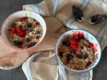 Fertiges Beeren-Porridge – Rezepte für Hafertage Teil 1
