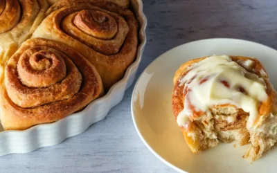 Sauerteig Zimtschnecken mit Frischkäse Frosting
